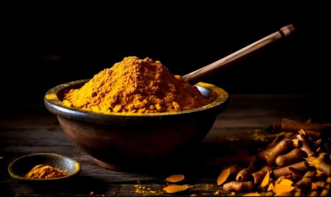 Everything about Turmeric, it's health benefits and side effects.